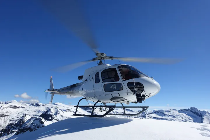 Do the ultimate helicopter tour with us and see Switzerland from above